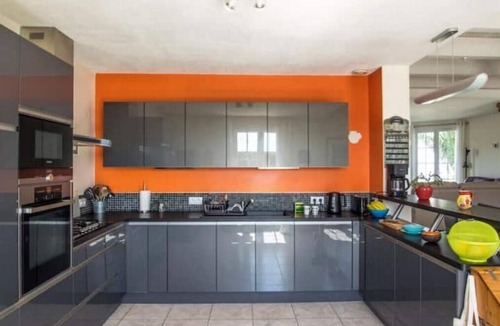 Azille Villa | Lovely 6 berth villa with private heated saltwater pool in a peaceful location