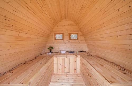 Lodbjerg Hede House | Lovely 6-Person Cottage With Outdoor Sauna - 1007