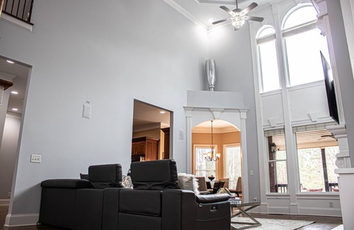 Conyers House | Lovely 7-bedroom house in Conyers with fitness room, WiFi, AC