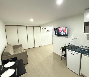 Villeneuve-Saint-Georges Apartment | Lovely APPARTEMENT