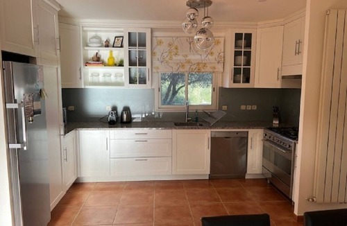 Pignan Villa | Lovely air-conditioned T4 villa ideally located