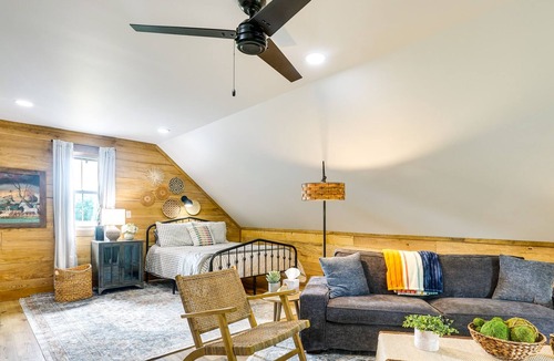 Brimfield Cabin | Lovely Albion Cabin w/ Yard & Fire Pit!
