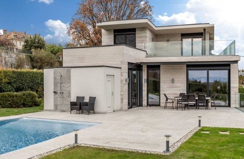 Cologny House | Lovely Amazing 5 BR Contemporary Villa in Cologny