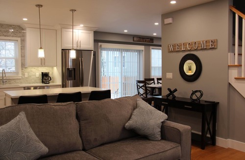 New Rochelle House | Lovely and Cozy 2 Floors-4 Bedroom house