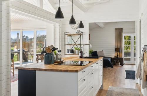 Idestrup House | Lovely And Cozy Cottage With A Beautiful Terrace