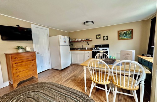 Town of Webb Cottage | Lovely and Spacious Studio with Full Bath and Kitchen!