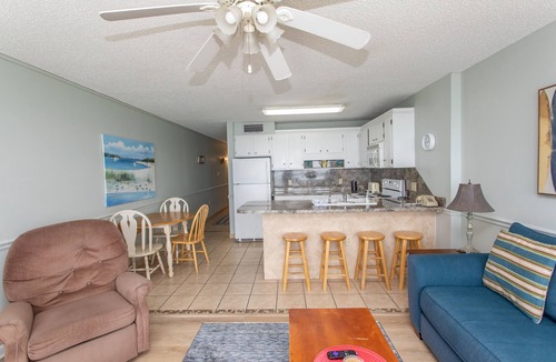 Garden City Condo | LOVELY AND UPDATED TWO BEDROOM OCEAN FRONT CONDO AVAILABLE NOW!
