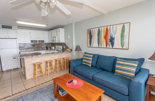 Garden City Condo | LOVELY AND UPDATED TWO BEDROOM OCEAN FRONT CONDO AVAILABLE NOW!