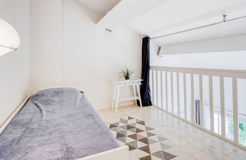 Les Arenes Apartment | Lovely apartment for 4 people with pool, WIFI, TV, balcony and parking