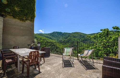 Carcheto-Brustico Apartment | Lovely apartment in CARCHETO BRUSTICO