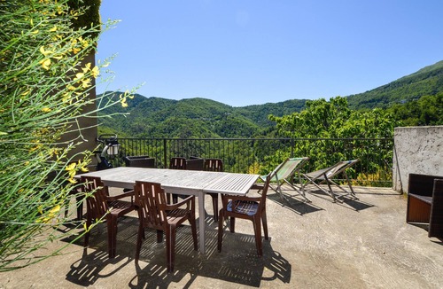 Carcheto-Brustico Apartment | Lovely apartment in CARCHETO BRUSTICO