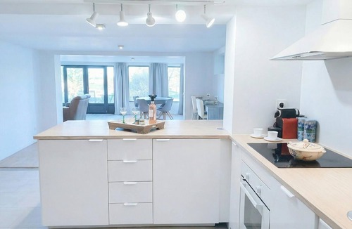 Montreal Apartment | Lovely apartment close to amazing medieval town