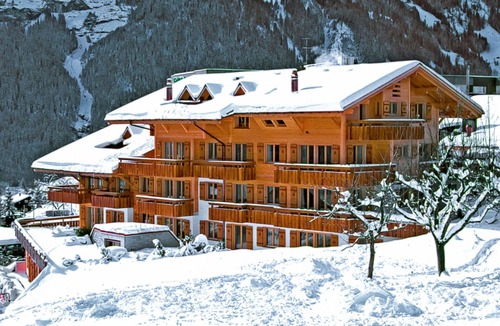 Grindelwald Apartment | Lovely apartment for 6 guests with WIFI, TV, balcony and pets allowed