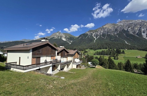 Lenzerheide Apartment | Lovely apartment for 6 people with WIFI, TV and balcony