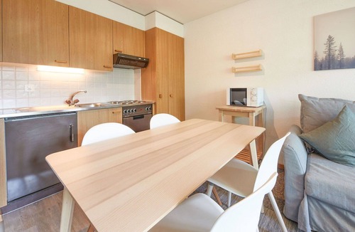 Heremence Apartment | Lovely apartment for 4 guests with WIFI, pool, TV, balcony and panoramic view