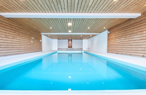 Heremence Apartment | Lovely apartment for 4 people with pool, WIFI, balcony and pets allowed