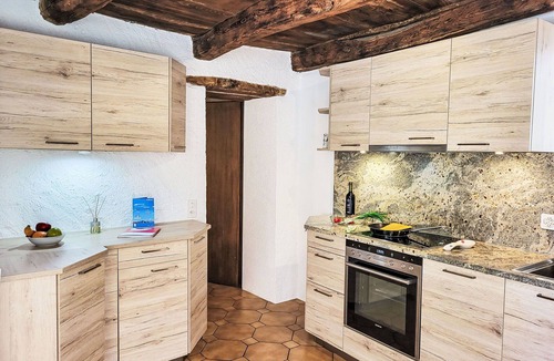 Miglieglia Apartment | Lovely apartment for 2 guests with WIFI, TV, pets allowed and parking