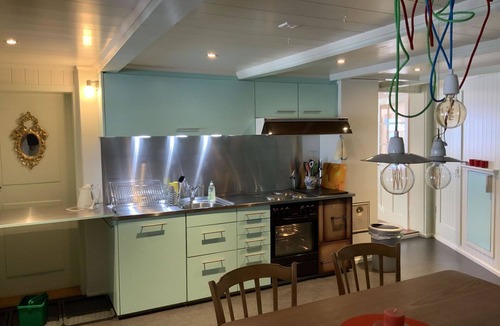 Zweisimmen Apartment | Lovely apartment for 7 people with WIFI, TV and balcony