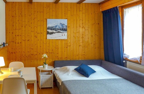 Arveyes Apartment | Lovely apartment for 2 people with TV and parking