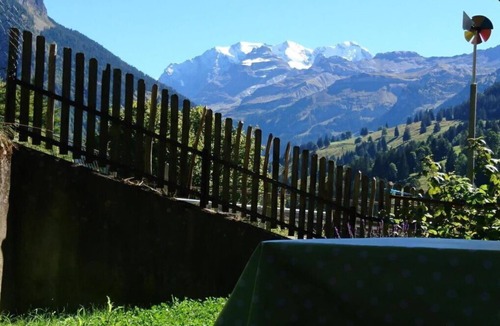 Kiental Apartment | Lovely apartment for 2 guests with WIFI and balcony