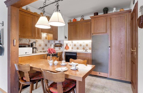 Parpan Apartment | Lovely apartment for 3 people with TV and balcony