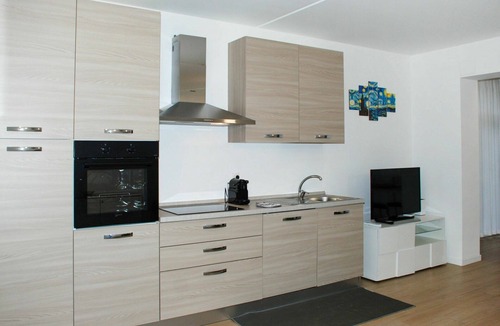 Bigogno Apartment | Lovely apartment for 4 guests with A/C, WIFI, pool, TV and panoramic view