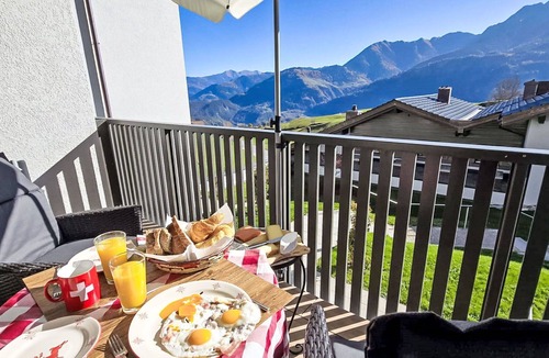Falera Apartment | Lovely apartment for 4 guests with pool, WIFI, TV, balcony, pets allowed and panoramic view