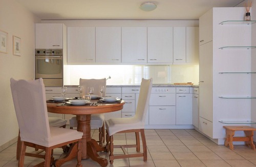 Saanenmoeser Apartment | Lovely apartment for 4 people with WIFI, TV, balcony and pets allowed