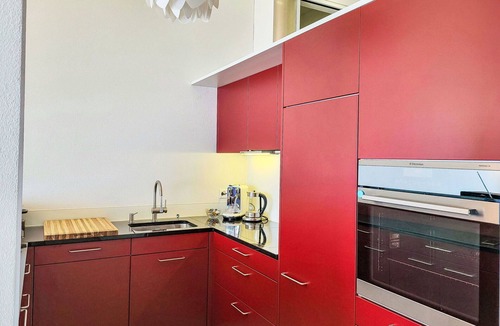 Gordola Apartment | Lovely apartment for 4 people with WIFI, TV, patio, pets allowed and panoramic view