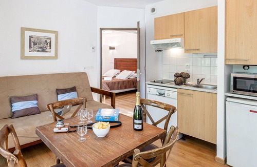 Eppe-Sauvage Apartment | Lovely apartment for 4 people with internet, terrace, pets allowed and parking