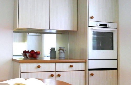 Aquila Apartment | Lovely apartment for 4 guests with WIFI, TV, balcony and pets allowed