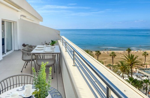 Castello d'Empuries Apartment | Lovely apartment for 4 guests with pool, WIFI and terrace