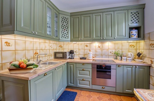 Liganj Apartment | Lovely apartment for 4 guests with A/C, WIFI, TV and terrace