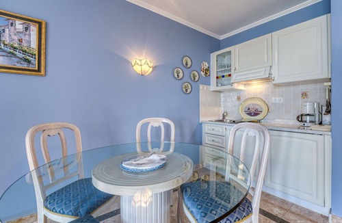 Liganj Apartment | Lovely apartment for 4 people with WIFI, A/C, TV, terrace and parking
