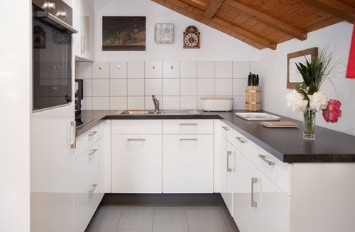 Falera Apartment | Lovely apartment for 5 people with WIFI, pool, TV, balcony and panoramic view