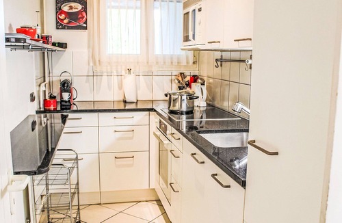 Davos-Dorf Apartment | Lovely apartment for 6 people with pool, WIFI, TV and balcony