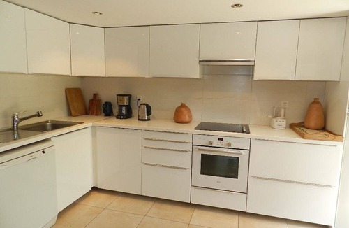 Gstaad Apartment | Lovely apartment for 9 guests with WIFI and balcony