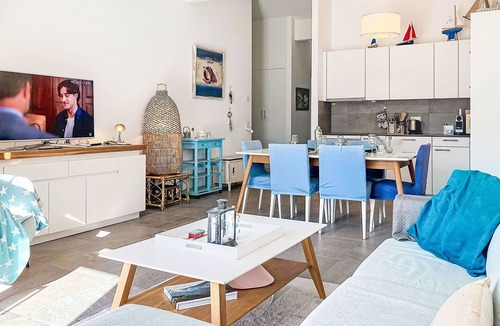 Bouveret Apartment | Lovely apartment for 4 guests with WIFI, TV, balcony, pets allowed and panoramic view