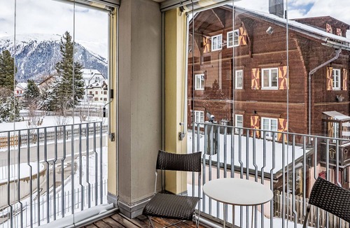 Celerina-Schlarigna Apartment | Lovely apartment for 4 people with WIFI, TV, balcony and pets allowed