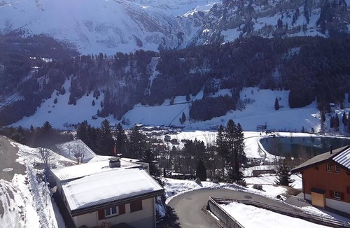 Engelberg Apartment | Lovely apartment for 2 people with WIFI, TV, balcony and parking