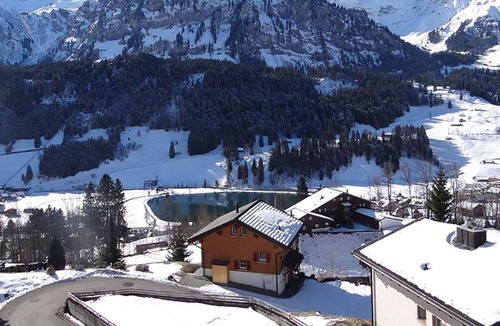 Engelberg Apartment | Lovely apartment for 2 people with WIFI, TV, balcony and parking