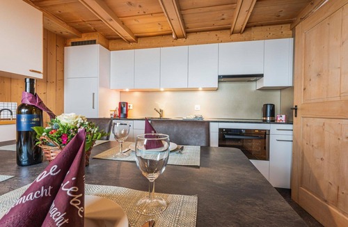 Schwenden Apartment | Lovely apartment for 4 guests with WIFI, TV, balcony and pets allowed