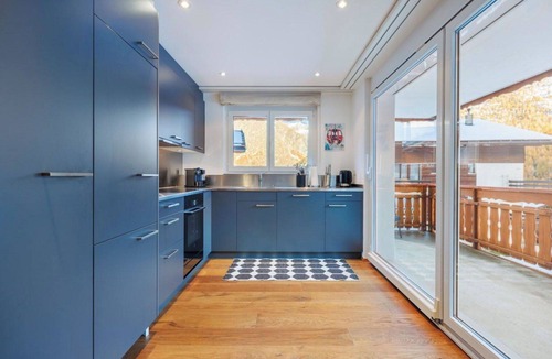 Saas-Fee Apartment | Lovely apartment for 8 guests with WIFI, TV and balcony