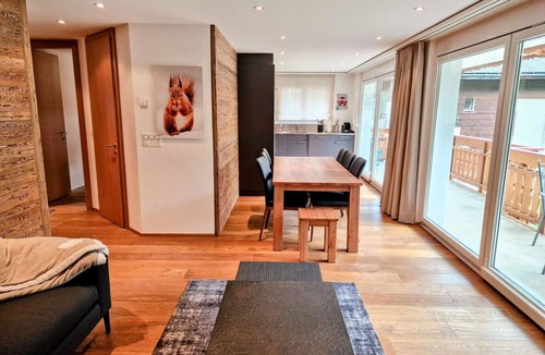 Saas-Fee Apartment | Lovely apartment for 8 guests with WIFI, TV and balcony