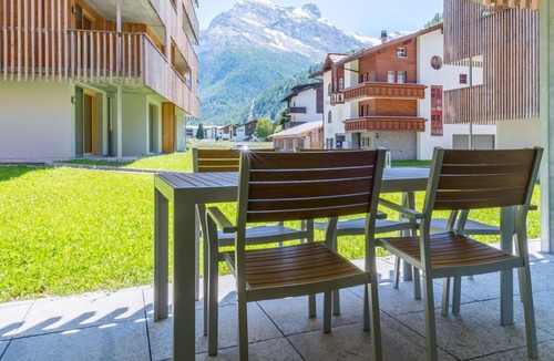 Saas Grund Apartment | Lovely apartment for 5 guests with WIFI, TV, balcony and pets allowed
