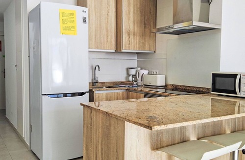Benidorm Apartment | Lovely apartment for 3 people with A/C, pool and TV