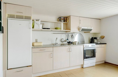 Akirkeby Apartment | Lovely apartment in Aakirkeby with WiFi