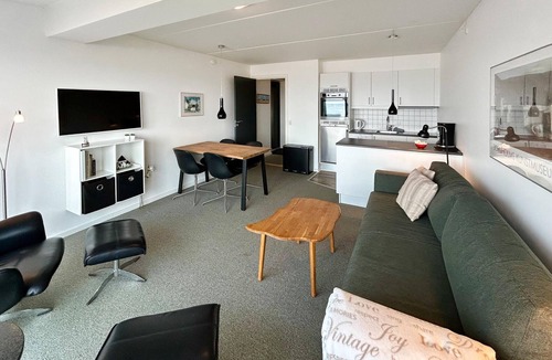 Sandvig Apartment | Lovely apartment in Allinge with WiFi