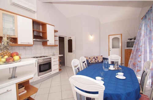 Blato Apartment | Lovely apartment in Blato with house sea view