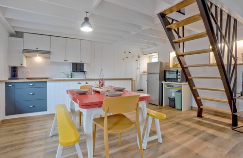 Carolles Apartment | Lovely apartment in Carolles with WiFi